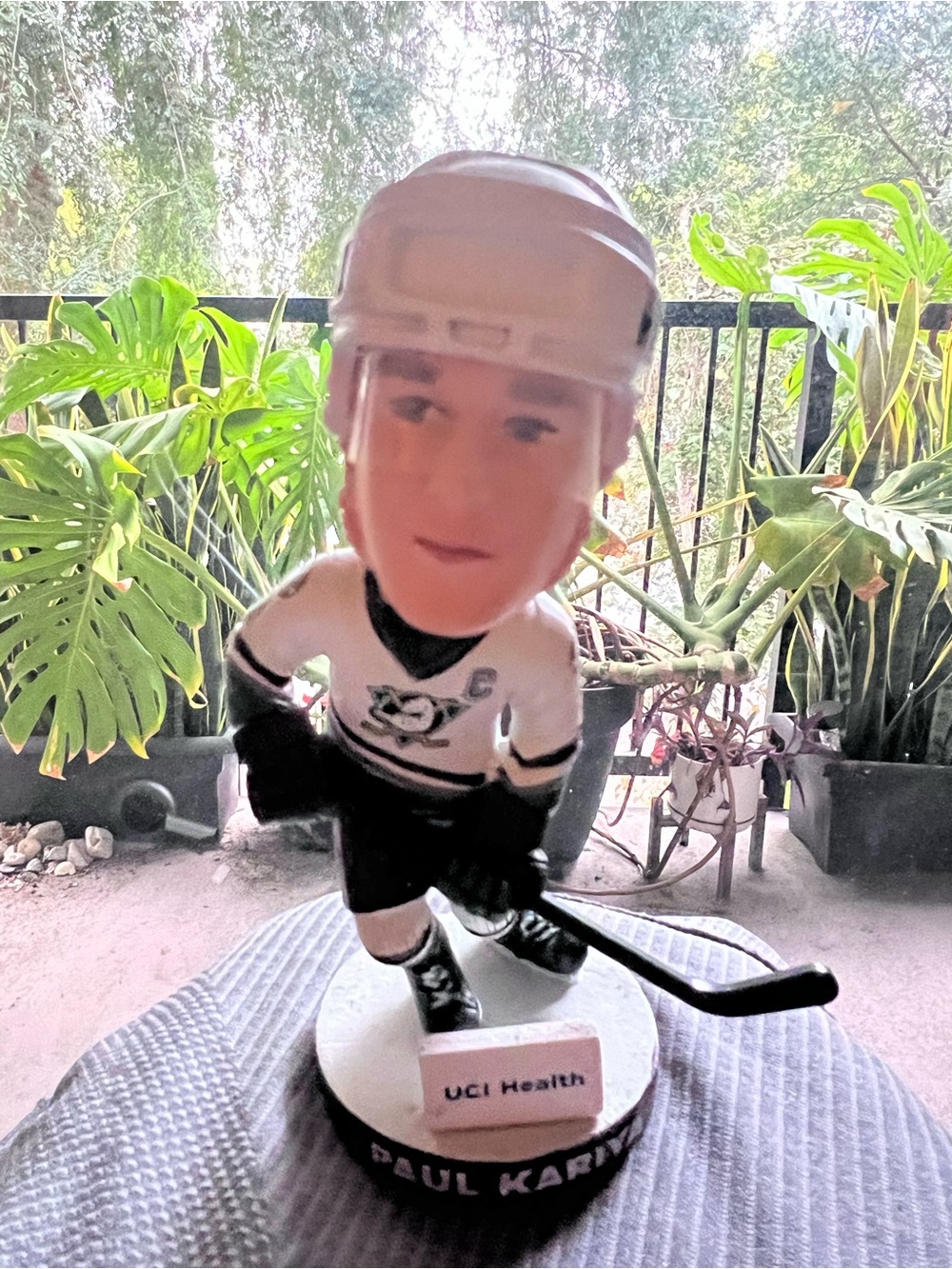Anaheim Ducks Paul Kariya Bobblehead - White & Black Hockey Figure